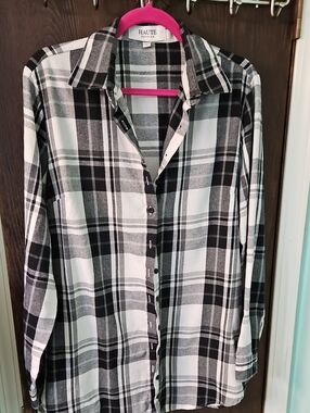 Haute Essentials Men’s Black & White Plaid Button-Down Shirt